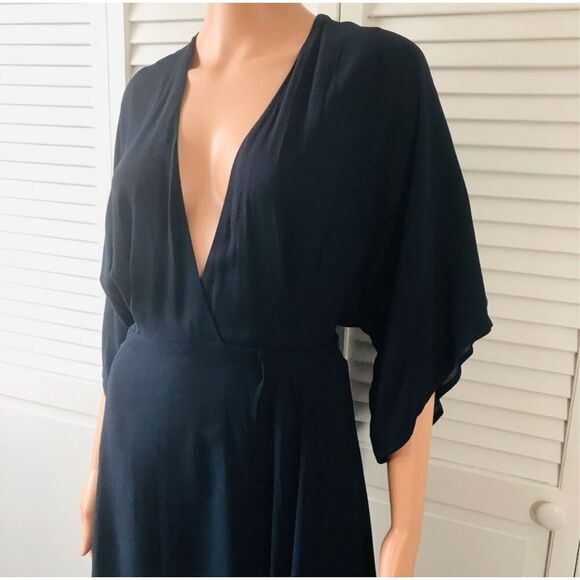 REFORMATION Navy Blue Winslow Maxi Wrap Dress Size XS - Picture 6 of 16